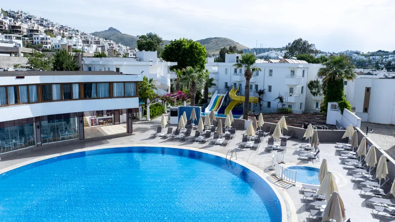 Bendis Beach Hotel