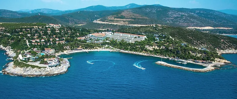 Pine Bay Holiday Resort Hotel