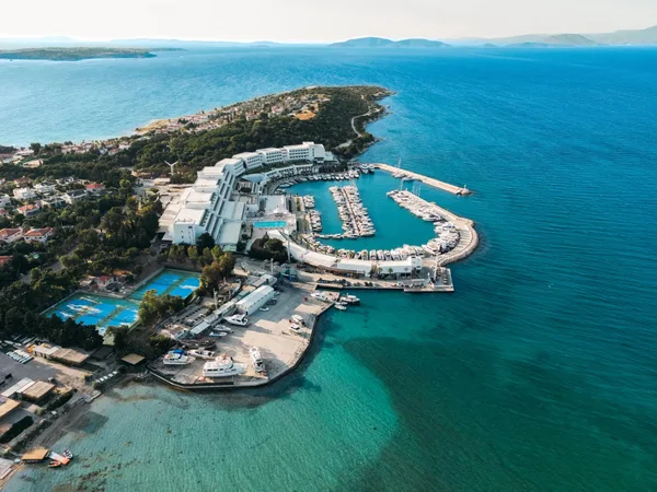 Altın Yunus Hotel & Spa Çeşme