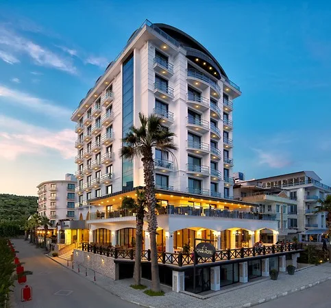 Ayvalık Çınar Hotel